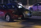 Bursa'da otomobil, kırmızı ışıkta bekleyen otomobile çarptı! 3 yaralı