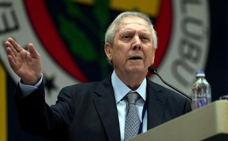 Aziz Yıldırım'dan Fenerbahçe derneklerine ve taraftara beraberlik çağrısı: 'Geçmişte yaşanan kırgınlıkları bir kenara koyalım!'