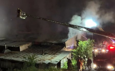 Fabrikada gece yarısı yangın paniği