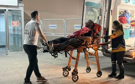 Alkollü kişi sokak ortasında darbedildi; 2 gözaltı