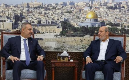 Dışişleri Bakanı Hakan Fidan'dan Hamas Siyasi Büro Üyesi Hayye'ye taziye ziyareti