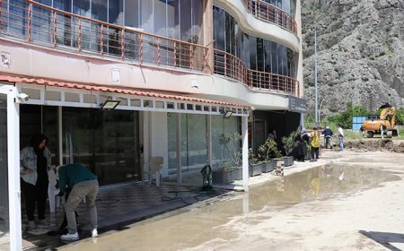 Amasya'da Yeşilırmak taştı, evleri ve tarım alanlarını su bastı