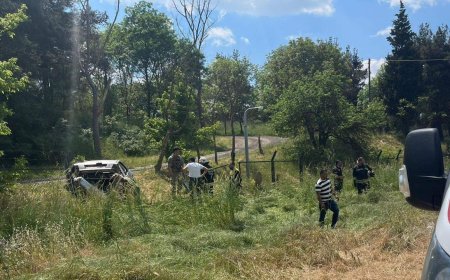 Çorlu'da kontrolden çıkan otomobil askeri bölgeye girdi