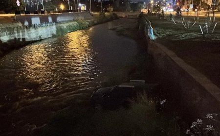 Dereye uçan aracını bırakıp kaçtı