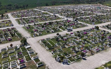 Tekirdağ'da mezarlıklarda bakım ve temizliğe hız verildi