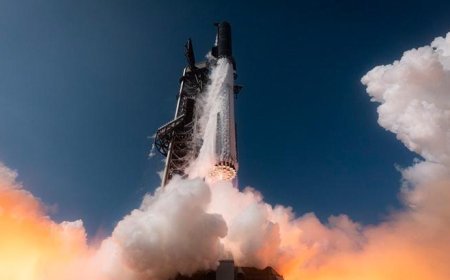 Dünyanın en güçlü roketi fırlatıldı! Elon Musk'tan ilk paylaşım
