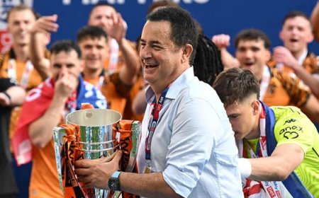Acun Ilıcalı Hull City'nin tarihi başarısı sonrası açıkladı: 'Türkiye ile İngiltere arasında siyah ile beyaz kadar fark var!'