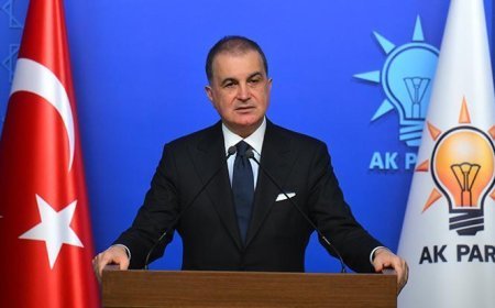 Son dakika... AK Parti Sözcüsü Çelik'ten CHP'deki büyük kaos sonrası ilk açıklama: Olayların tarafı değiliz