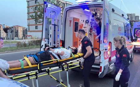 Çorlu'da motosiklet yayaya çarptığı; 2 yaralı