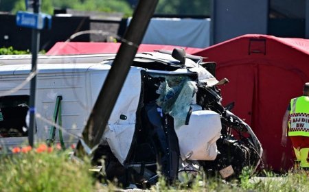 Belçika'da korkunç kaza! Trenle otobüs çarpıştı, 4 ölü