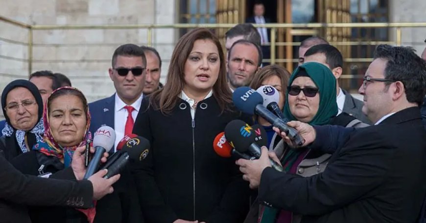 Burcu Köksal: AK Parti'ye katılıyorum. CHP'den kesin ihraç talebi
