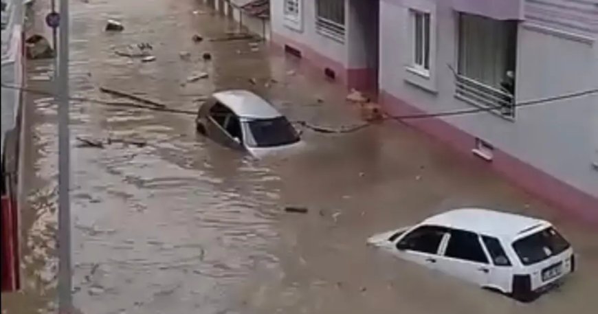 Samsun’da sağanak sele dönüştü. Felaket havadan böyle görüntülendi
