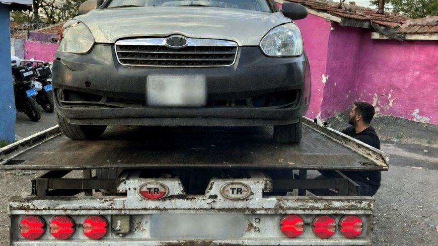 ‘Dur’ ihtarına uymayan ehliyetsiz sürücüye 300 bin lira ceza