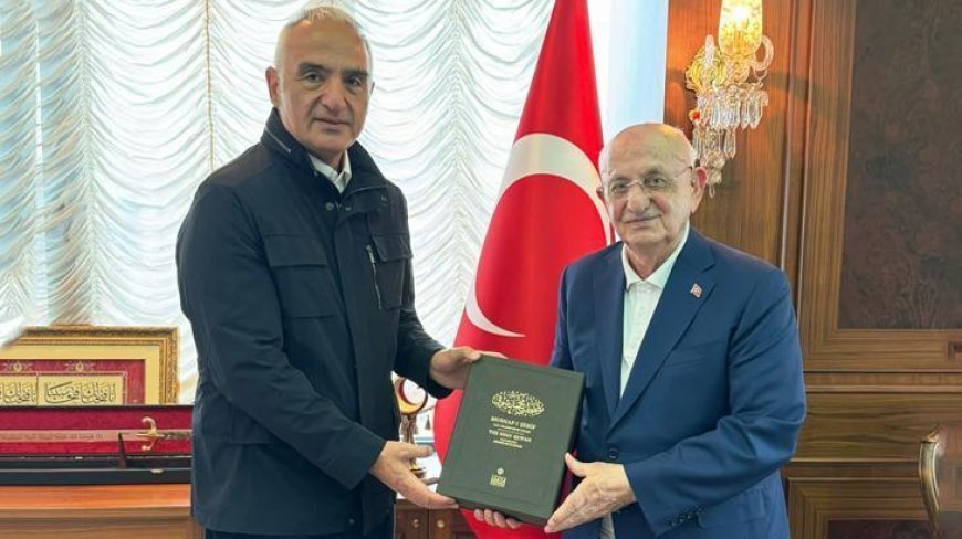 Bakan Ersoy'dan İsmail Kahraman'a ziyaret