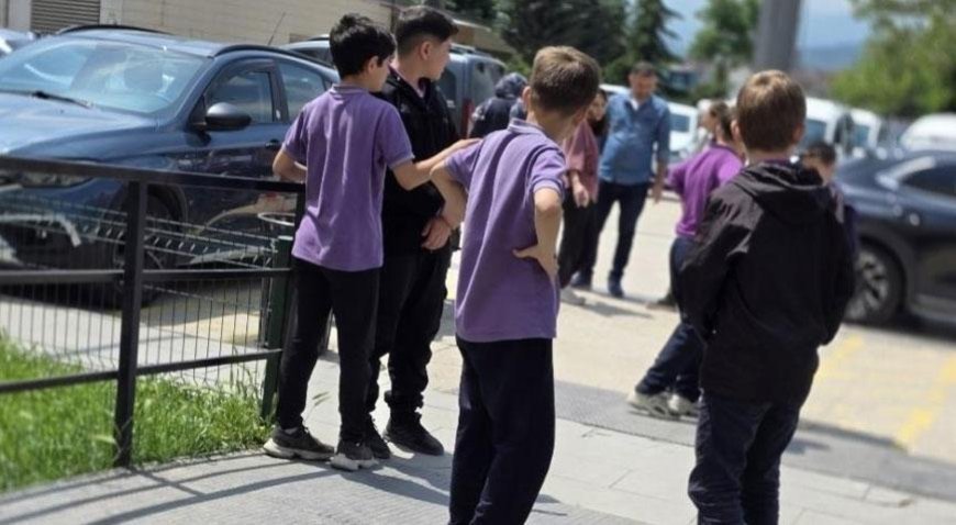 İndirimli aldılar, hastanelik oldular! 28 öğrenci zehirlendi