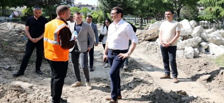 AKAY: “VELİKÖY MAHALLEMİZE MODERN, ESTETİK VE FONKSİYONEL BİR MEYDAN KAZANDIRACAĞIZ”