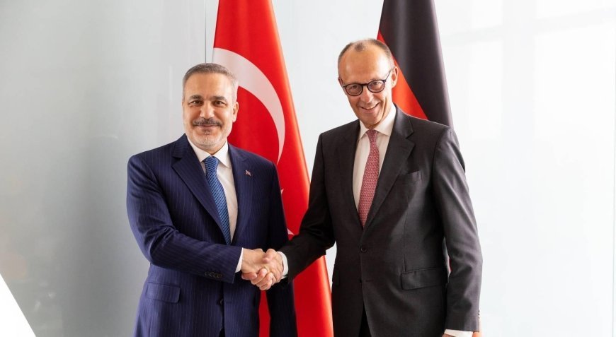 Dışişleri Bakanı Hakan Fidan, Berlin'de Almanya Başbakanı Merz tarafından kabul edildi