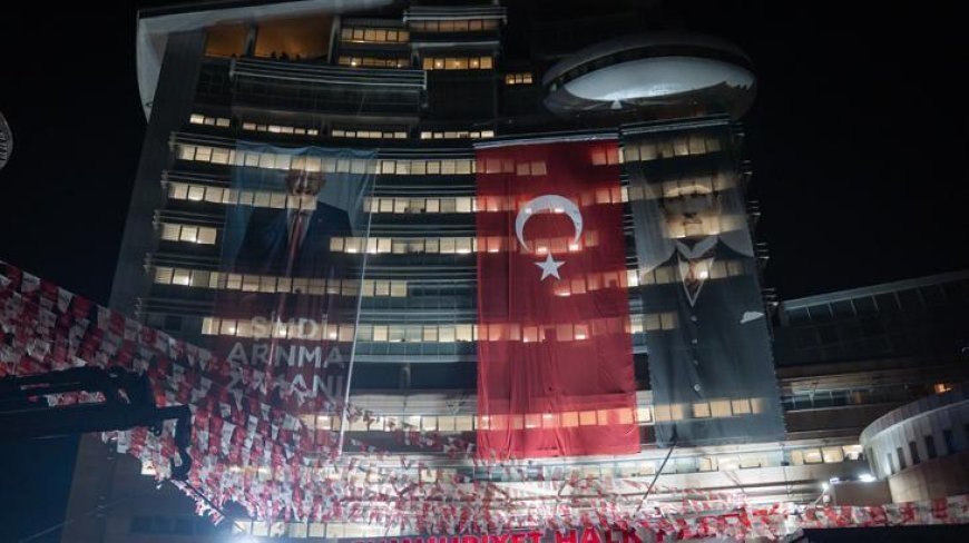SON HABERLER: CHP Genel Merkezi'nde Kemal Kılıçdaroğlu hazırlığı! Ne açıklayacağı merak ediliyordu... Dikkat çeken poster yerini aldı