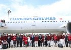 Bakan Bak milli futbolcuları ABD’ye uğurladı