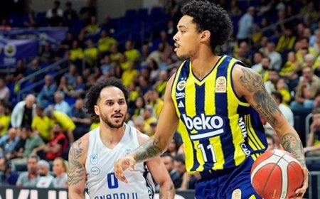 Fenerbahçe Beko, Anadolu Efes serisinde 1-0 öne geçti!