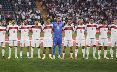 Dünya Kupası öncesi Milli Takım'da sakatlık! Oyuna devam edemedi