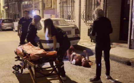 Gece yarısı cinnet getirdi; önce annesini ardından kendini bıçakladı