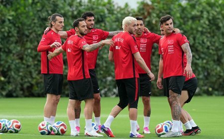 A Milli Futbol Takımı'nın Miami'deki ilk idmanını TFF ve TBF başkanları birlikte izledi!