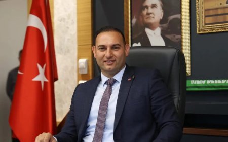 CHP'li Kilis Belediye Başkanı Hakan Bilecen partisinden istifa etti
