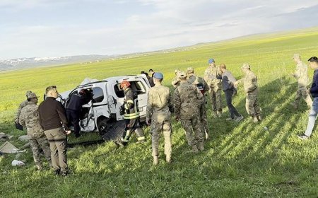 Erzurum'da hafif ticari araç takla attı! 1’i bebek 3 ölü, 4 yaralı