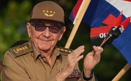 30 yıl sonra ilk kez halkın karşısına çıktı! 95. yaş gününü kutladı