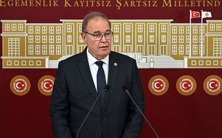 CHP'li Öztrak''tan Özgür Özel'e tepki: İbretle izliyorum