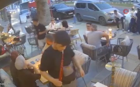 Ortaokul öğrencisi bıçaklanarak öldürülmüştü. Yaralı halde kafeye sığındığı anlar kamerada