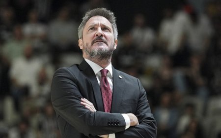 Galatasaray'da Pozzecco ile yola devam