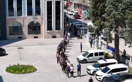 Telefonundaki bilgiler her şeyi ele verdi! Kütahya'daki uyuşturucu operasyonunda 28 gözaltı