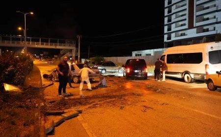 Yaralıyı kurtarmaya çalışanlara başka bir araç çarptı. 1'i ağır 6 kişi yaralandı