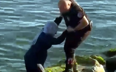 Polislerin dikkati faciayı önledi: Denize düşen kadın kurtarıldı