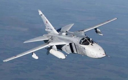 Ukrayna ordusuna ait Su-24M tipi bombardıman uçağı düştü