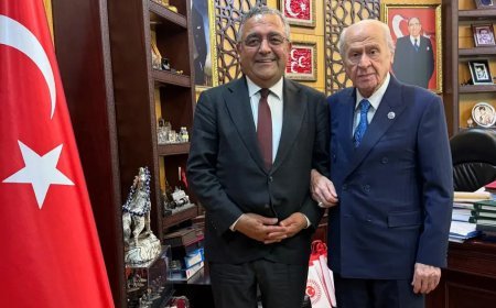 Bahçeli, CHP milletvekili Sezgin Tanrıkulu ile görüştü