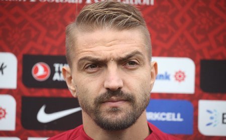 Caner Erkin futbola veda etti!