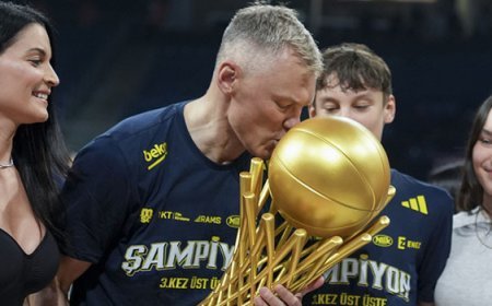 Sarunas Jasikevicius: Şampiyon olduğumuz için çok mutluyuz