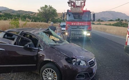 Diyarbakır'da takla atan otomobildeki anne ve oğlu öldü, 4 kişi yaralandı
