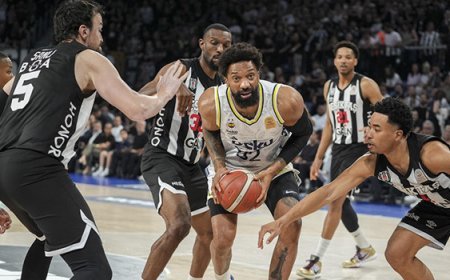 Fenerbahçe Beko'da Khem Birch ile yollar ayrıldı