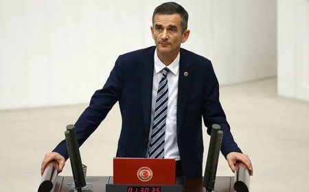 Ümit Dikbayır CHP'den istifa etti