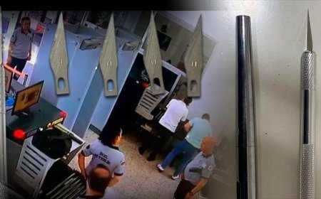 SON DAKİKA HABERİ: Bakırköy'de adliye binasına kalem şeklindeki silahla girmeye çalıştı