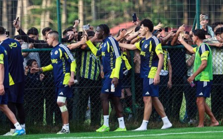 Fenerbahçe, günü çift antrenmanla noktaladı!