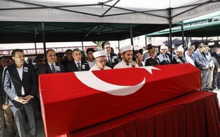 Şehit Piyade Astsubay Kıdemli Başçavuş Şahin'in cenazesi Mersin'de defnedildi