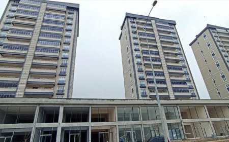 Onlarca kişi depremde ölmüştü! Bad-ı Saba Konutları’na ilişkin 2 kamu görevlisi hakkında dava açıldı