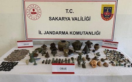 Evini kaçak müzeye dönüştürmüş! 'Anadolu Mirası' operasyonunda 806 tarihi eser ele geçirildi