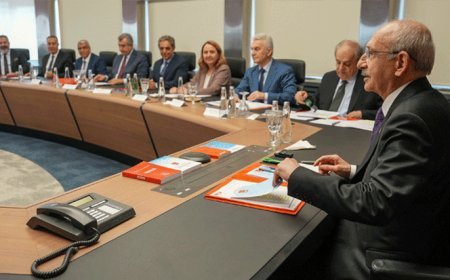 Son dakika... CHP'de 26 ilde görevden alma kararı! 7 il başkanı disipline sevk edildi, 6 ile yeni atama