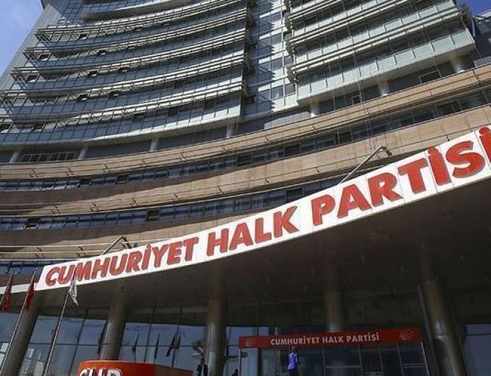 Özgür Özel'i destekleyen CHP'li vekillerden 'Olağanüstü Kurultay' çağrısı